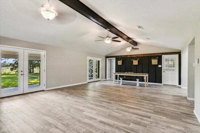Building Photo - 215 Cypress Bend Dr