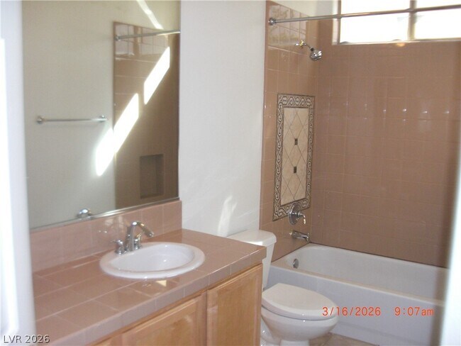 Building Photo - 9 Morninglow Pass