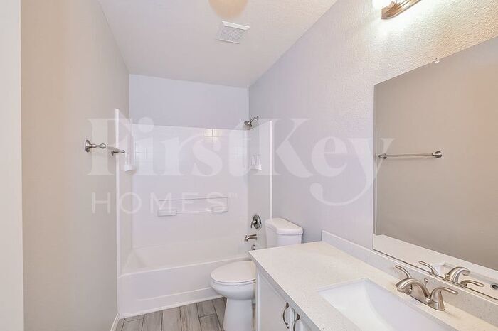 Building Photo - 7848 Marbledoe St