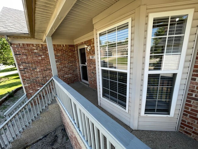 Building Photo - Nice 3 Bed 3 Bath Home For Rent!