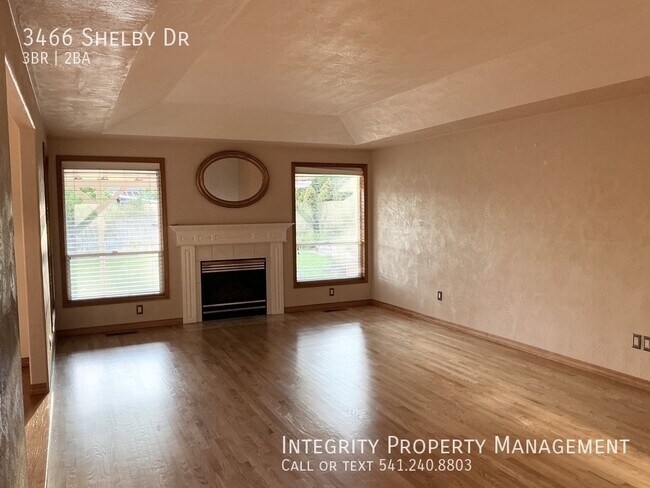 Building Photo - 3466 Shelby Dr