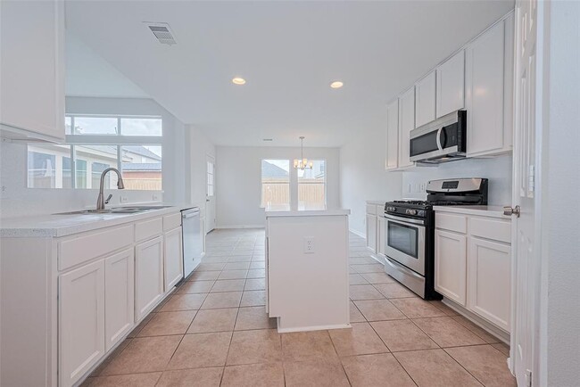 Building Photo - 4910 Wilderness Glen Ct