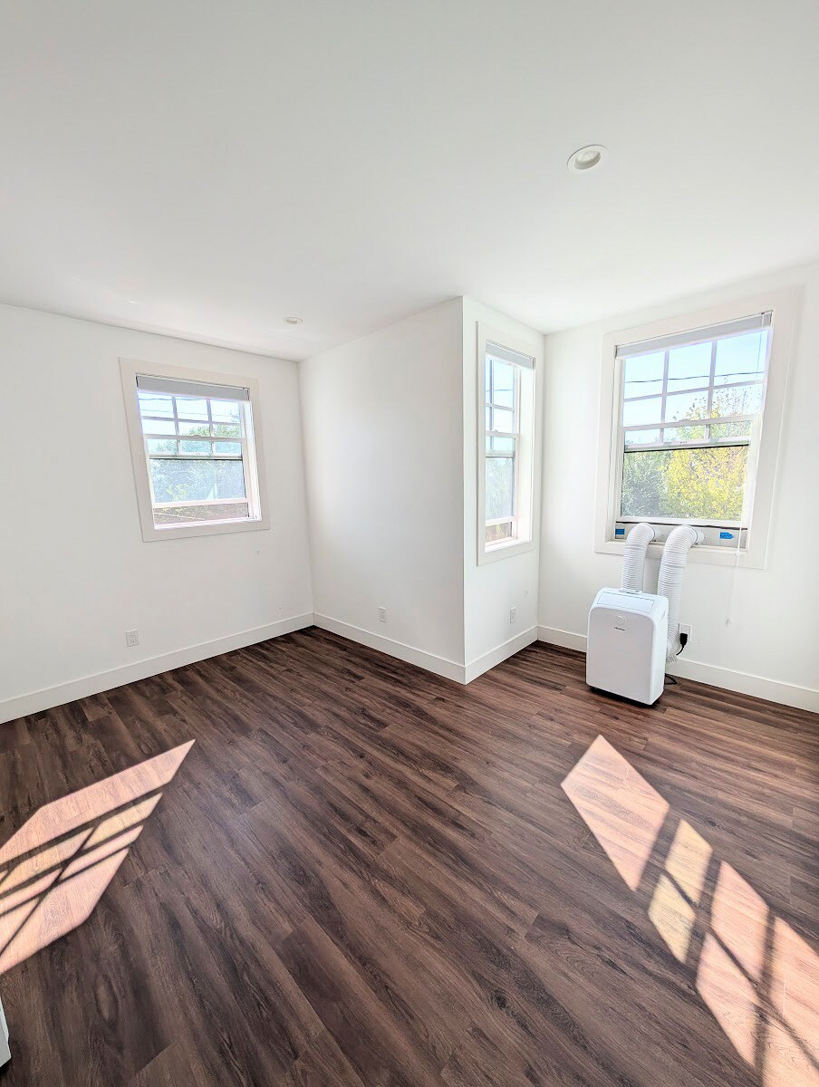 Second BR - 780 Forest St