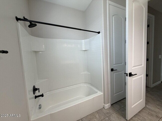 Building Photo - 38163 W Santa Monica Ave