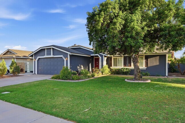 Building Photo - 4 Bed Home in Scottsdale Quarter!!