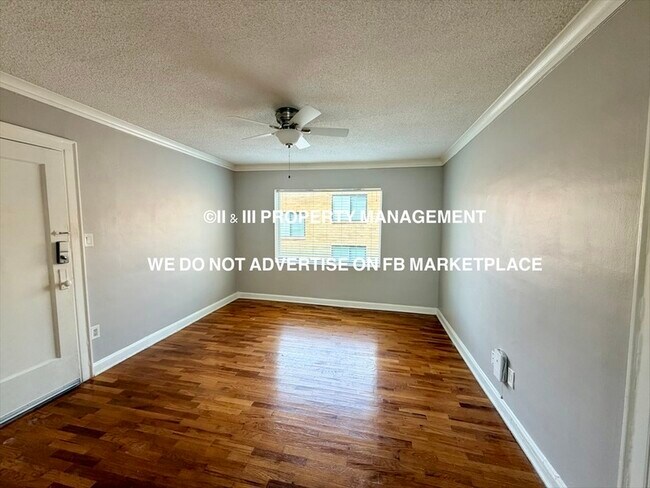 Building Photo - 4513 Roanoke Pkwy
