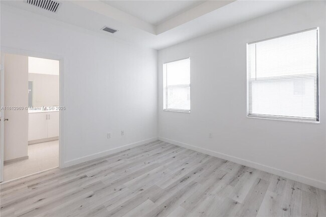 Building Photo - 13405 SW 287th St