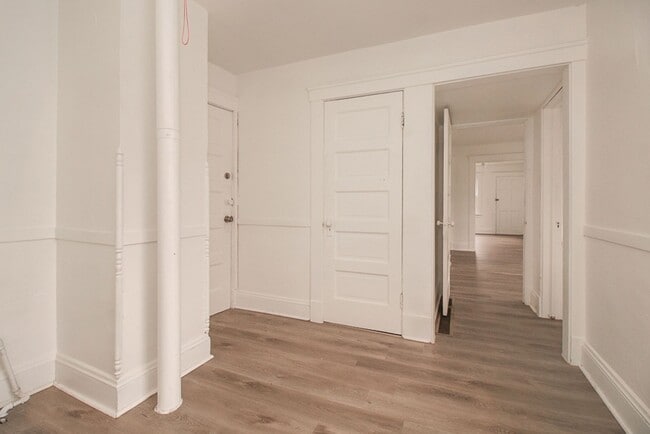 Building Photo - 7415 Elton Ave