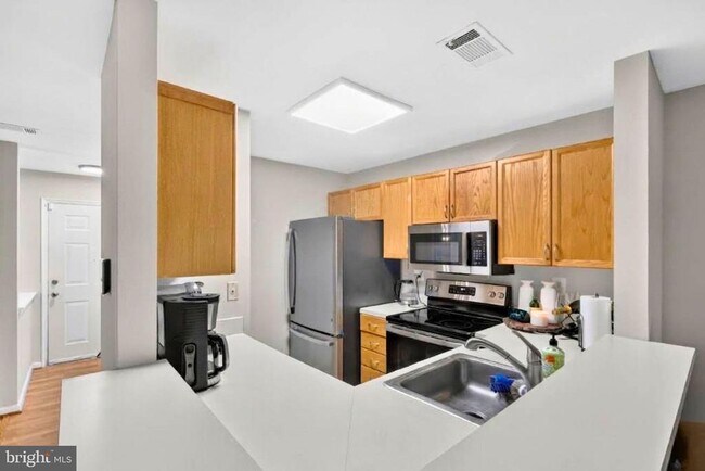 Building Photo - 10925 Postern Ct