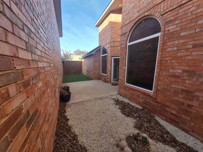 Building Photo - 5117 79th Dr