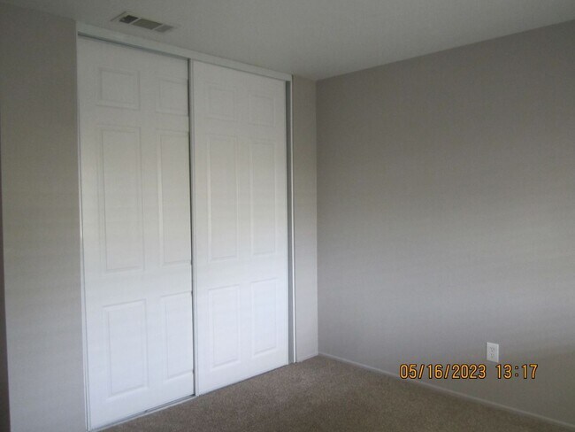 Building Photo - 4 br, 2 bath House - 1510 HIGHRIDGE