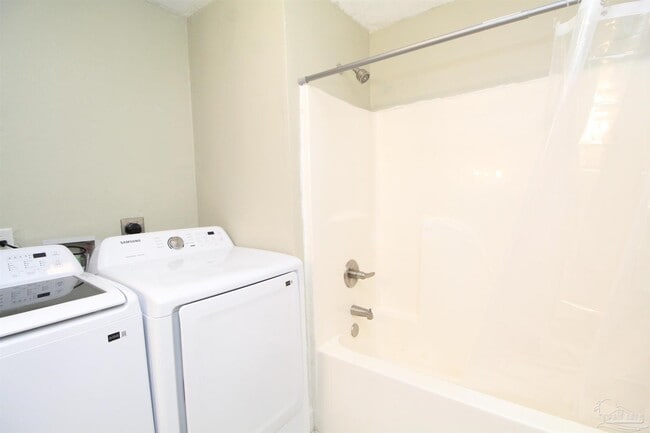 Building Photo - 1007 W Hatton St