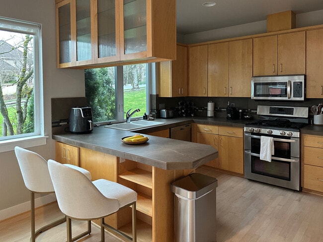 Building Photo - 3019 NW Montara Loop