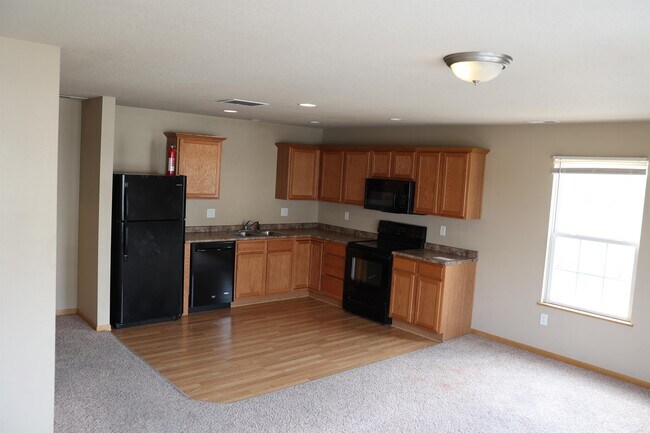 Building Photo - 3161 SW Arlan Ln