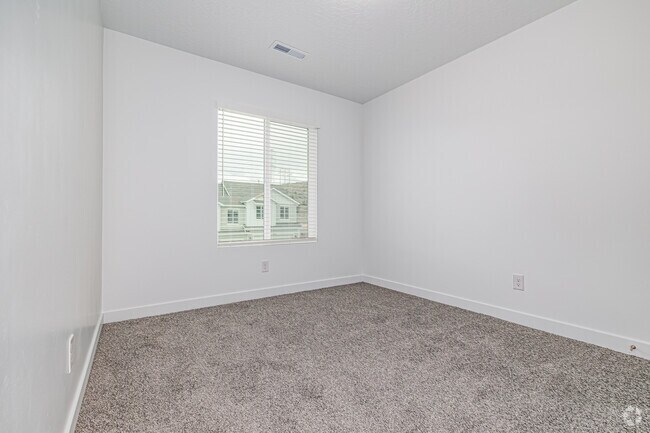 3BR, 2.5BA - 2,300SF - 3rd Bedroom - Hidden Hollow Townhomes