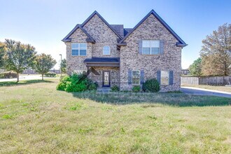 Building Photo - 1634 Earl Ct