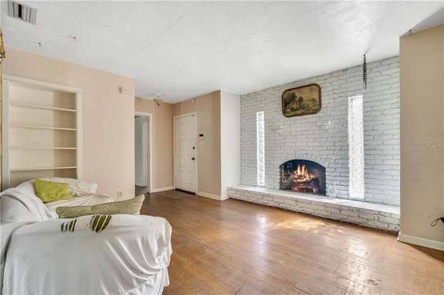 Building Photo - 2201 Virginia Dr