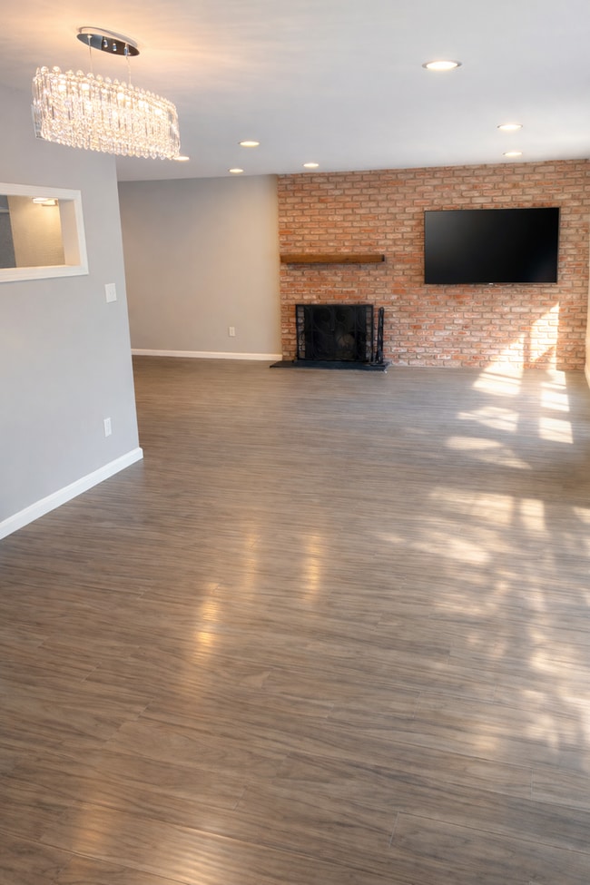 Building Photo - Harwell Drive