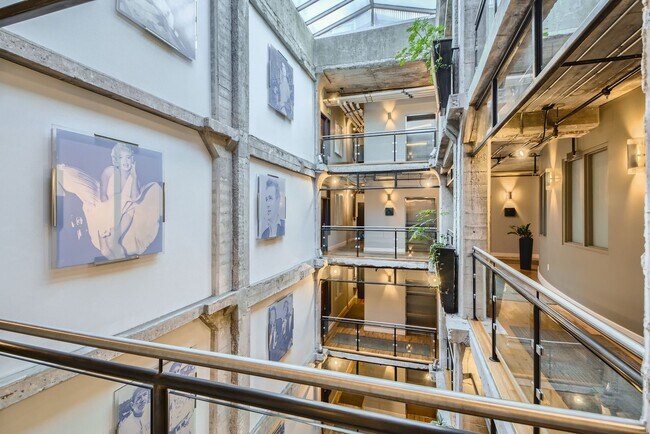 Building Photo - Evolve Real Estate: Stunning Urban Loft 2 ...