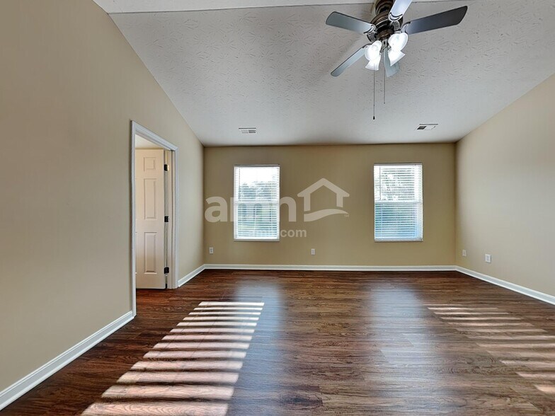 Building Photo - 7638 Sandstone Trl