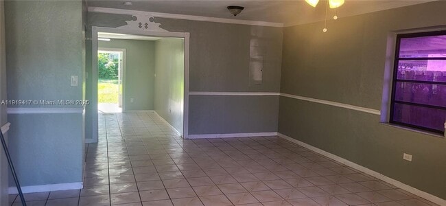 Building Photo - 1310 NE 143rd St