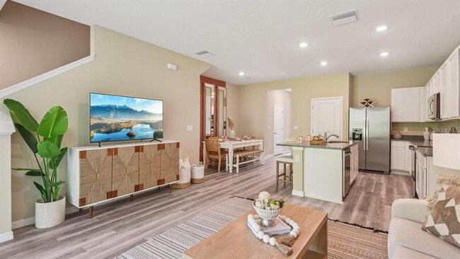 Building Photo - 8106 Swan Mist Wy