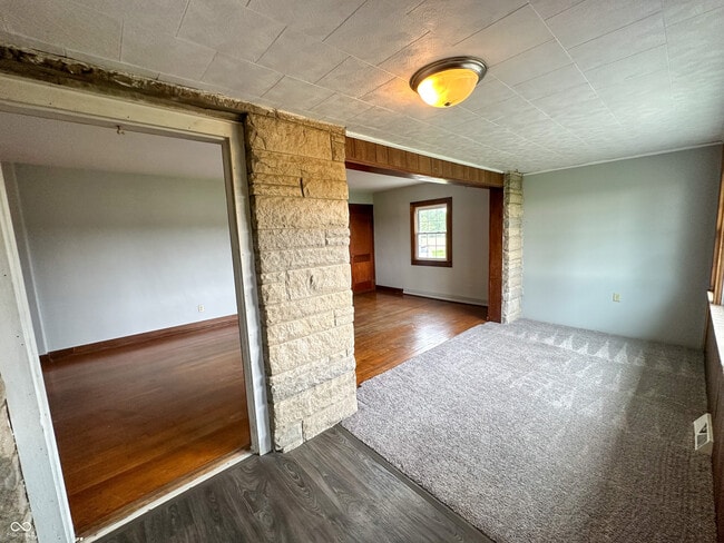 Building Photo - 4242 S Co Rd 50 W