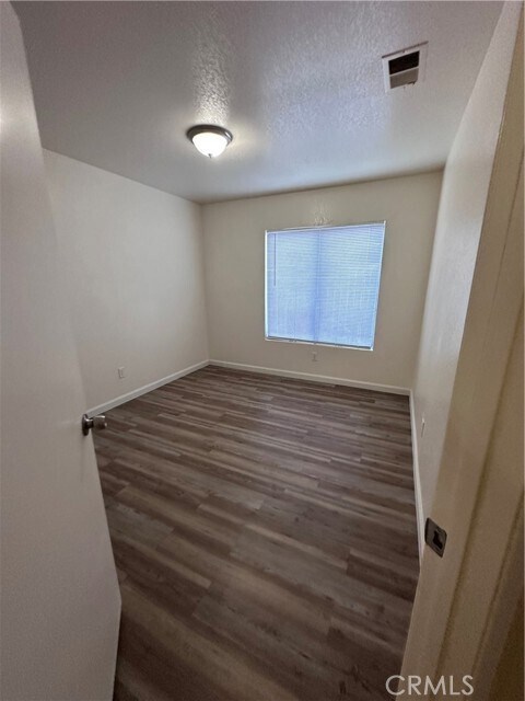 Building Photo - 11209 Desert Rose Dr