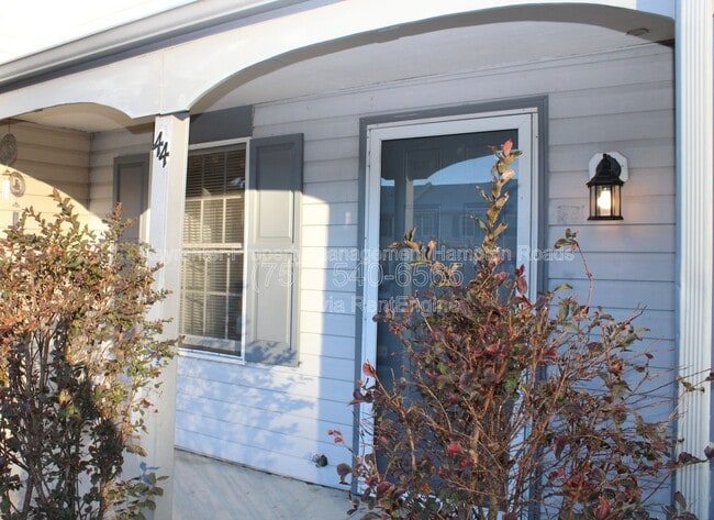 Building Photo - 44 Lucinda Ct