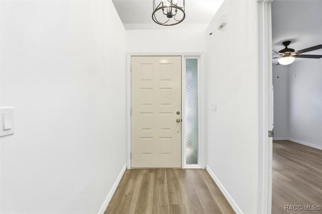 Building Photo - 809 Inverie Dr