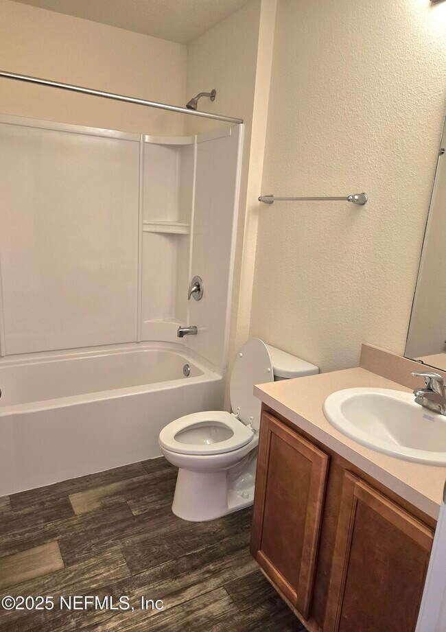 Building Photo - 2333 Sotterley Ln