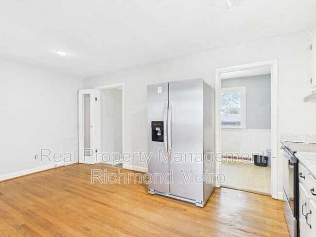 Building Photo - 2306 Kent St