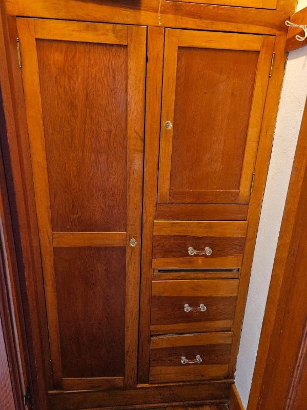 Building Photo - 711 S 9th Ave