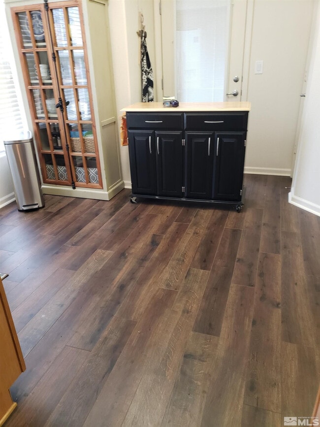 Building Photo - 1325 S Meadows Pkwy