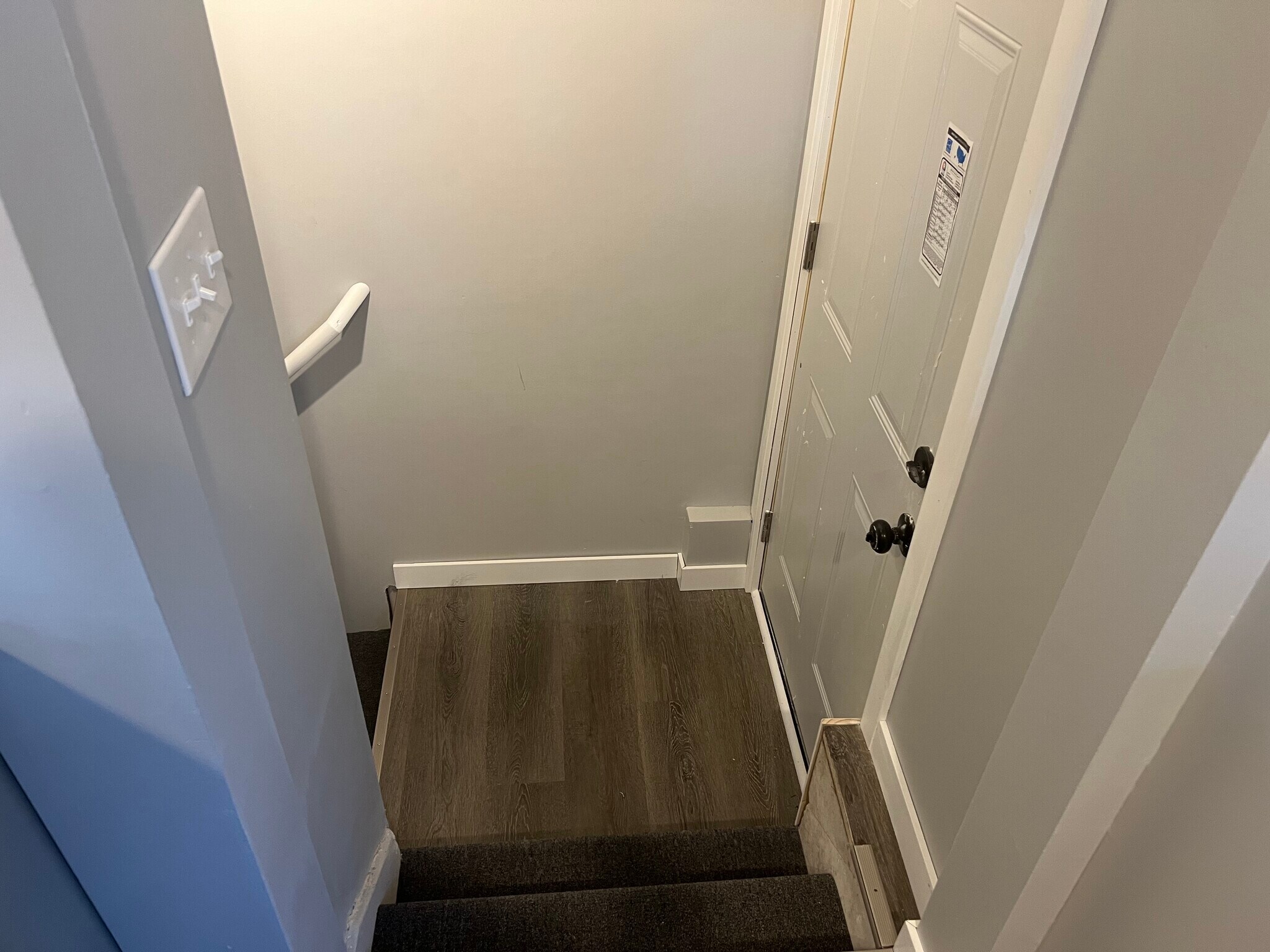 Building Photo - 1020 Aurora Ave