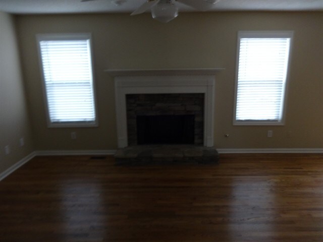 Building Photo - 4041 Mount Vernon Drive