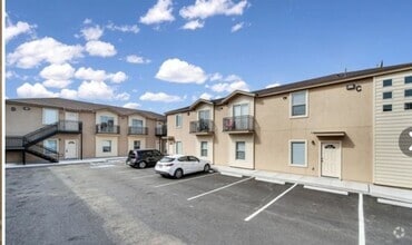 Building Photo - Center Way Apartments 2BDR - 1 BATH
