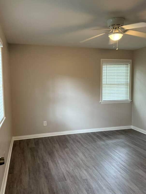 Building Photo - 2120 Glynnwood Dr
