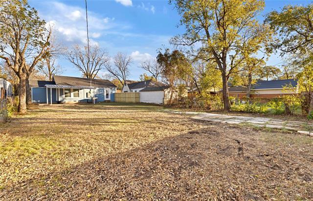 Building Photo - 717 Bonham St