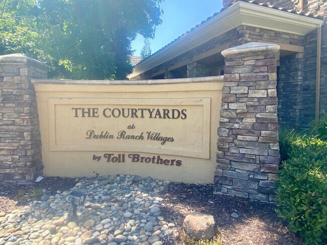 Building Photo - Dublin Ranch Villages,  Tri Level Townhome 2 Bed (both primary suites)  2.5 Ba., Clubhouse Pool, ...