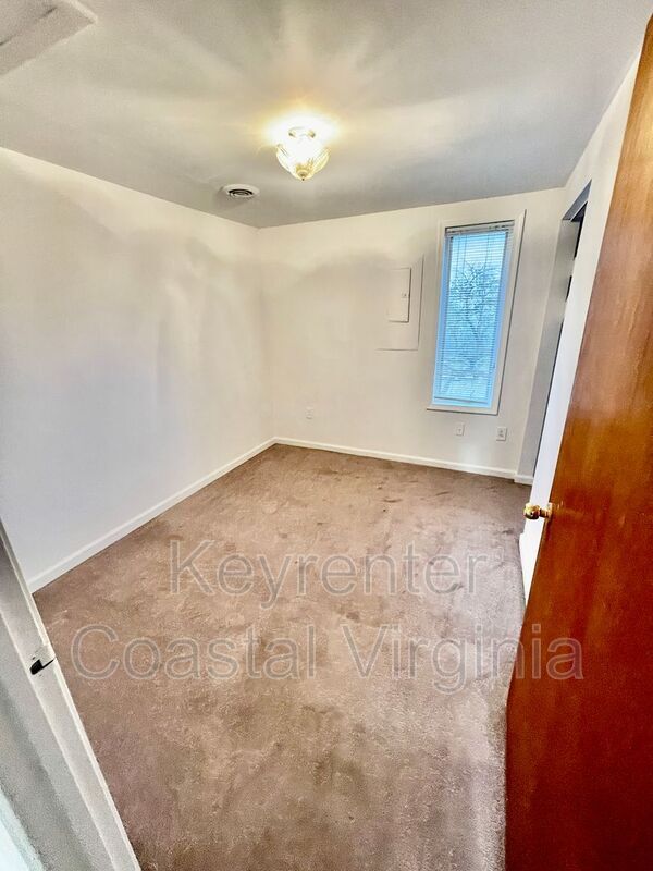 Building Photo - 24169 Newsomes Cir