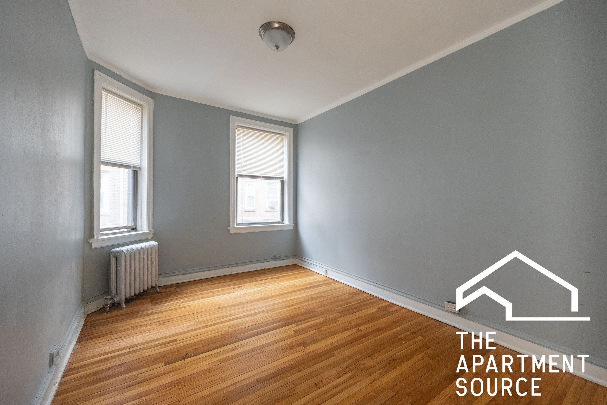 Building Photo - 1362 W Estes Ave