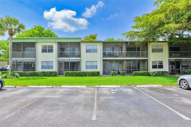 Building Photo - 4154 NW 90th Ave