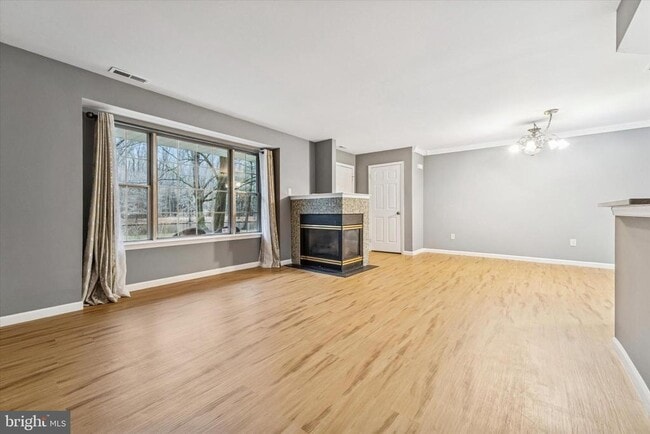 Building Photo - 606 Oswego Ct