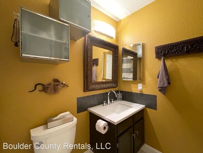 Building Photo - 2 br, 2 bath House - 6235 Willow Ln