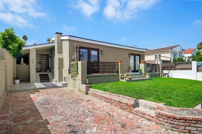 Building Photo - 1515 S Orange Dr