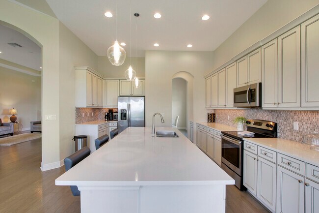 Building Photo - 17001 SW Sapri Way