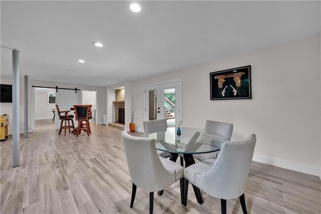 Building Photo - 225 Jayne Ellen Way