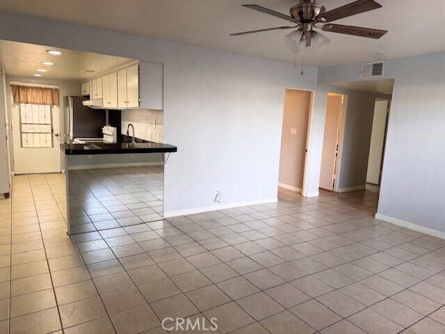 Building Photo - 74443 Driftwood Dr