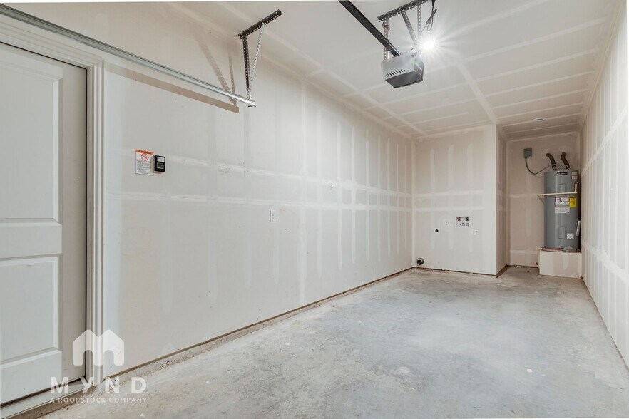 Building Photo - 3234 S Cherry Ln